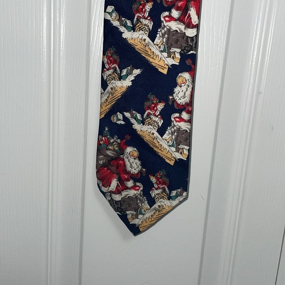 VTG Boston Traders Christmas Santa Tie Necktie Blue Red Silk Retro Made USA - Picture 6 of 6